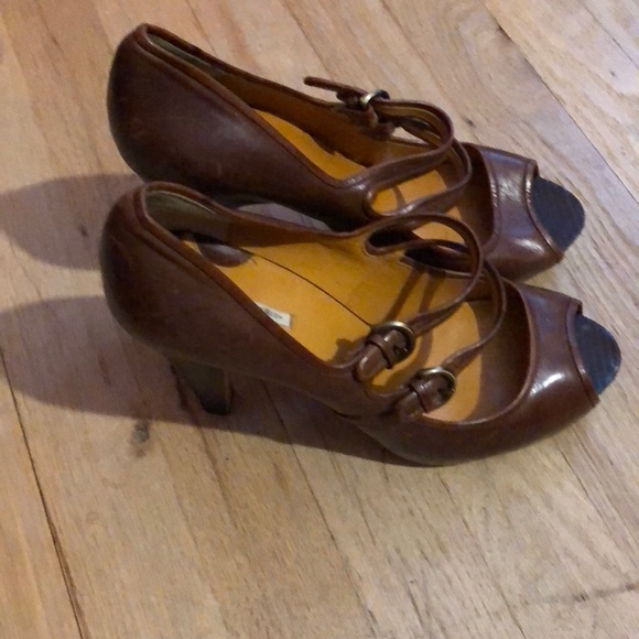 Max Studio Heels - Picture 2 of 5